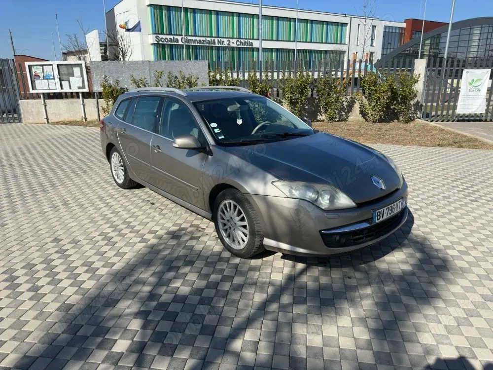 Vand Renault Laguna 3 2008 2.0DCi 131 CP Keyless Xenon jante aliaj neimatriculata