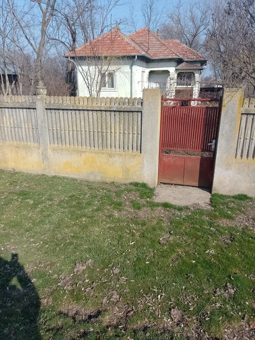Vand casa in comuna cioroiasi
