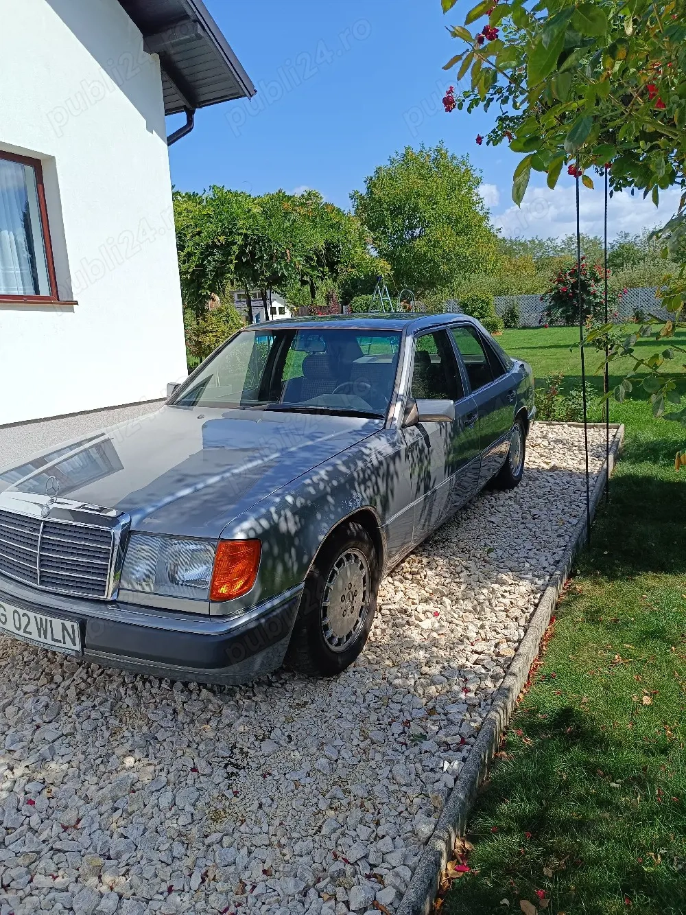 Mercedes Benz w124 3.0 diesel vehicul istoric 