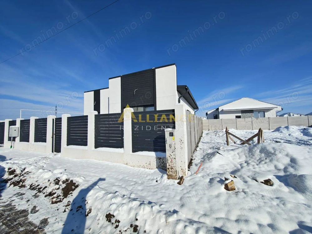 Casa 3 camere  -  2 bai  -  Miorita (Cartierul Nou)