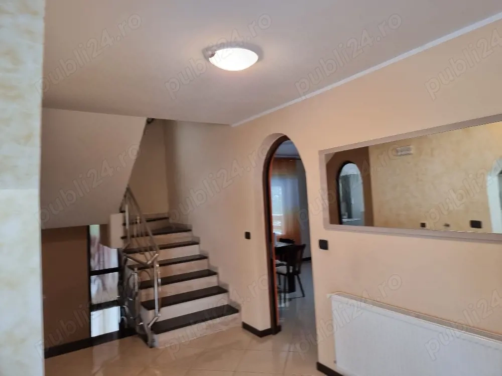 vand casa plus teren ..16 ari