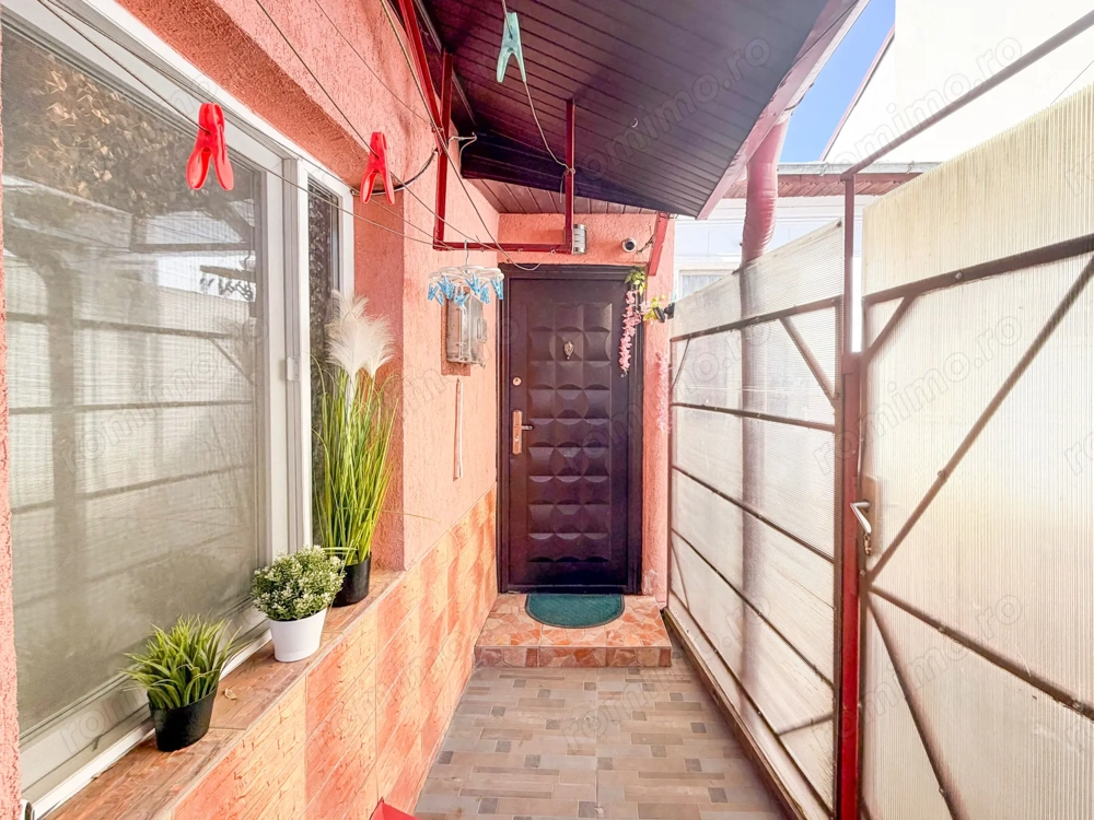 Casă de vânzare 2 camere  Mansarda + Pivnița - Belvedere