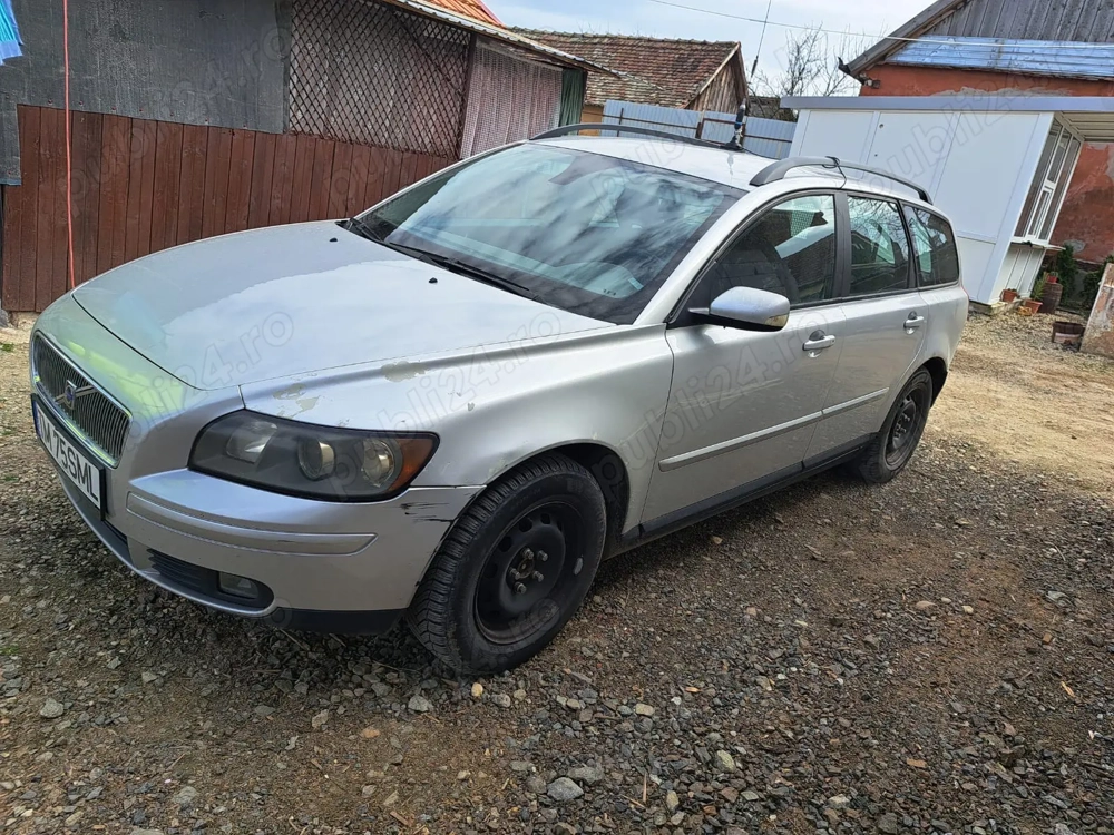 Vand volvo V50 mașina in stare perfecta