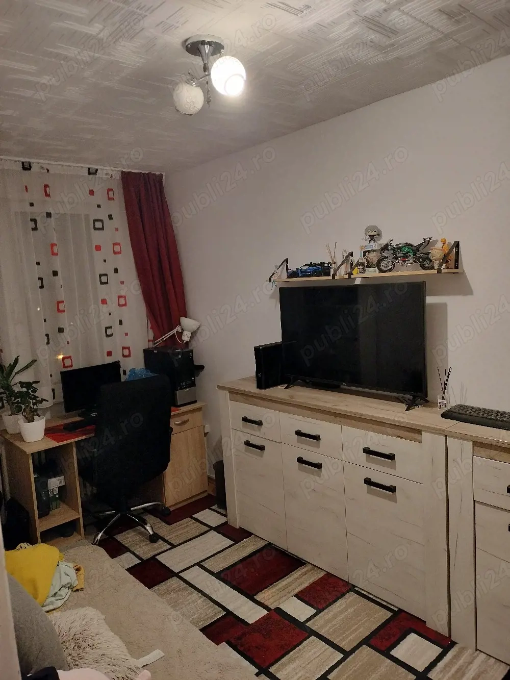 Vând apartament cu 3 camere 