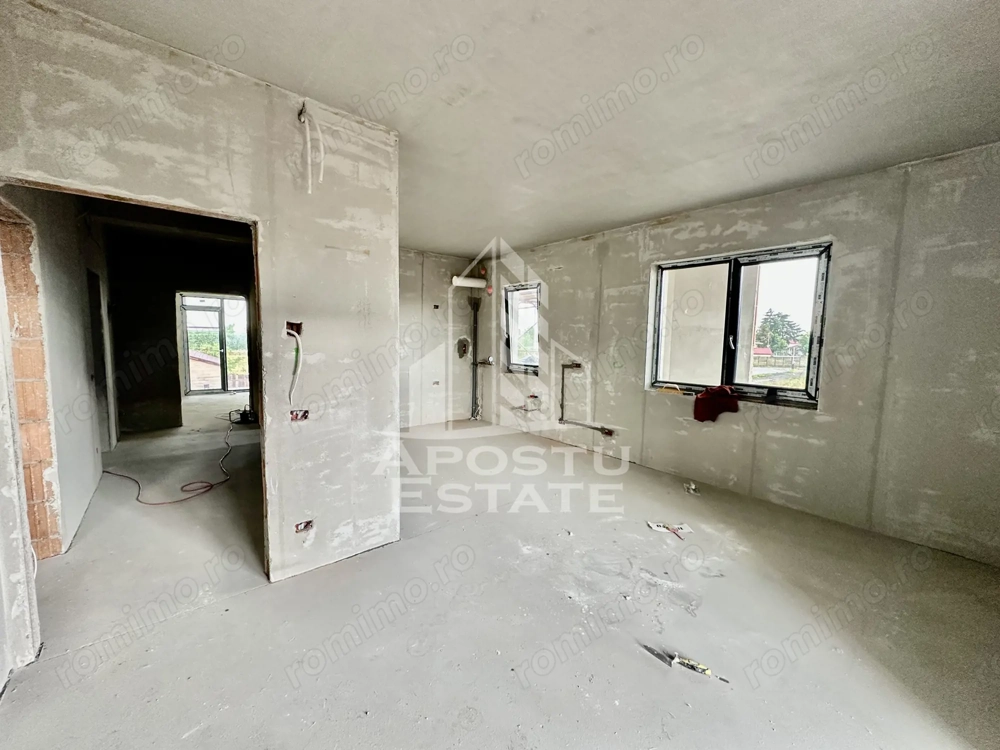 Apartament cu 3 camere, semidecomandat, etaj 1, zona Lidl din Giroc