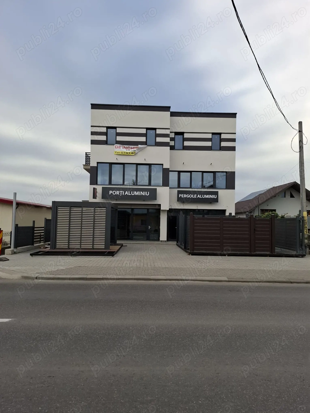 Închiriez birou
