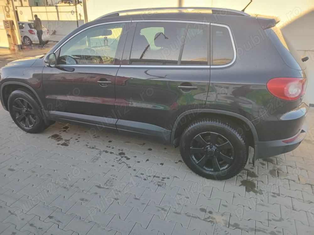 Tiguan 4x4 150 cp 6 trepte 219000 km originali fara ruginastare f.bună și funcționare 