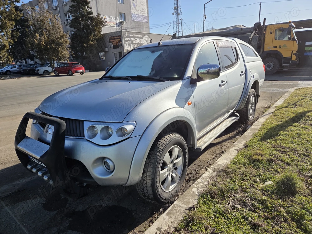 Jeep Mitsubishi L200