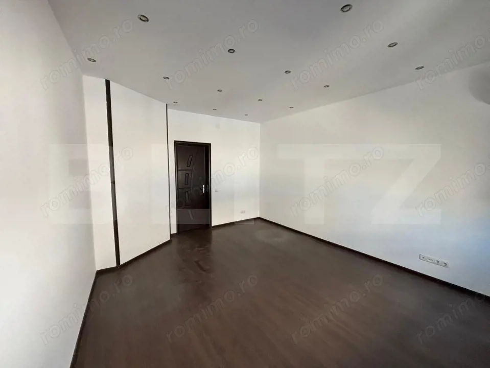 Apartament 3 camere, 140 mp, zona Ultracentral 