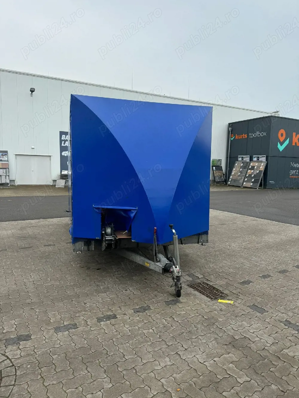 remorcă an de fabricatie 2017