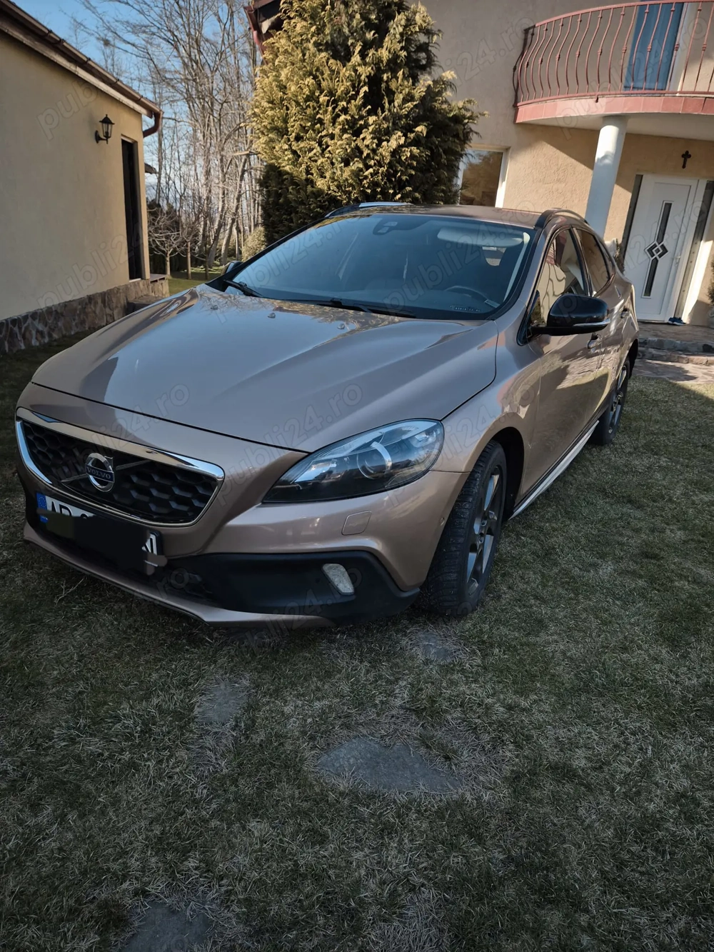 Volvo V40 Cross Country, Cutie automată, Motor 2.0, diesel, 150 CP