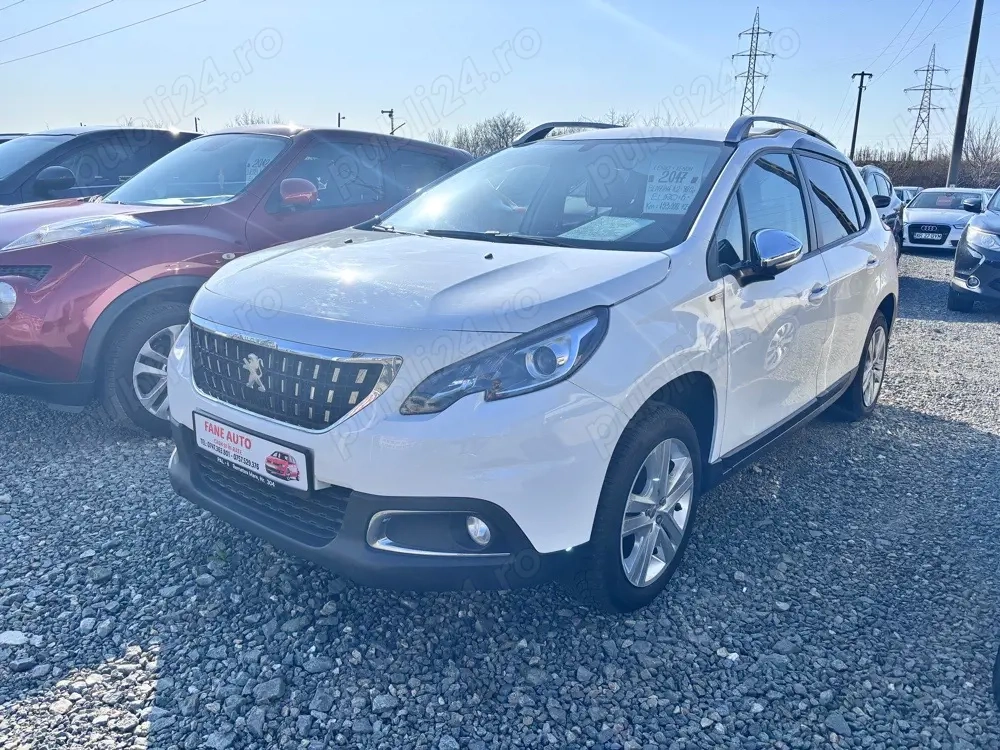 Peugeot 2008 1.2 benzina 2017 euro 6,153.000km