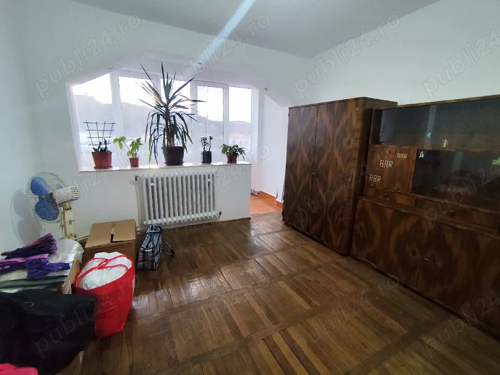 Apartament 3 camere cf.1 decomandat 