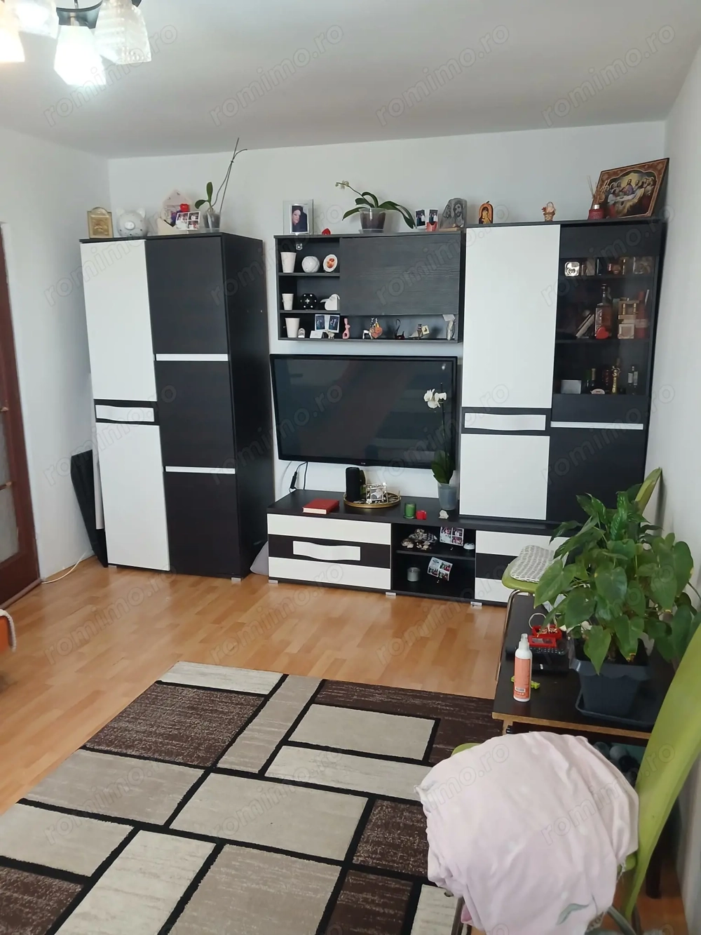 apartament 2 camere decomandat
