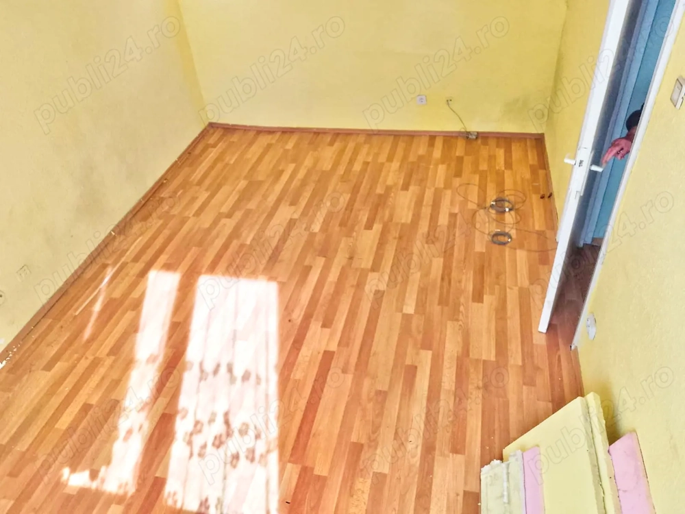 Garsoniera Calea Romanului parter bl.Apartamente 