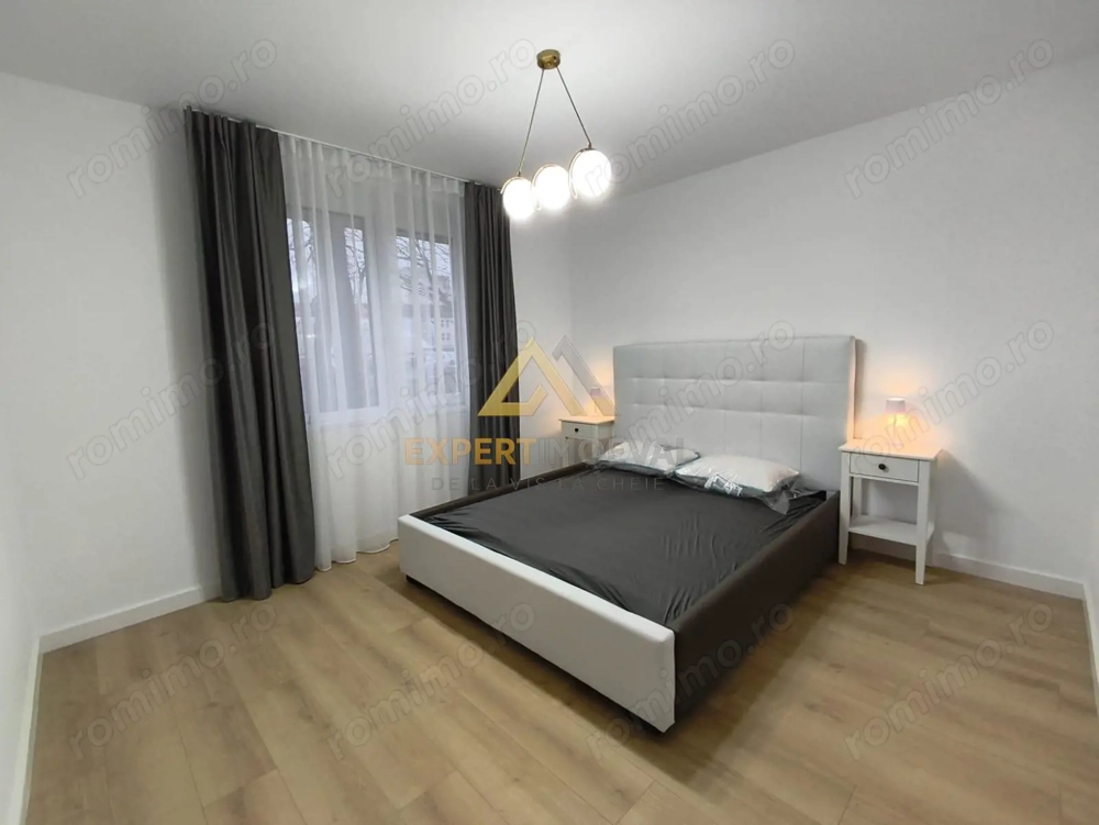 Apartament LUX 2 camere P-ta Revolutiei Ultracentral 46 mp