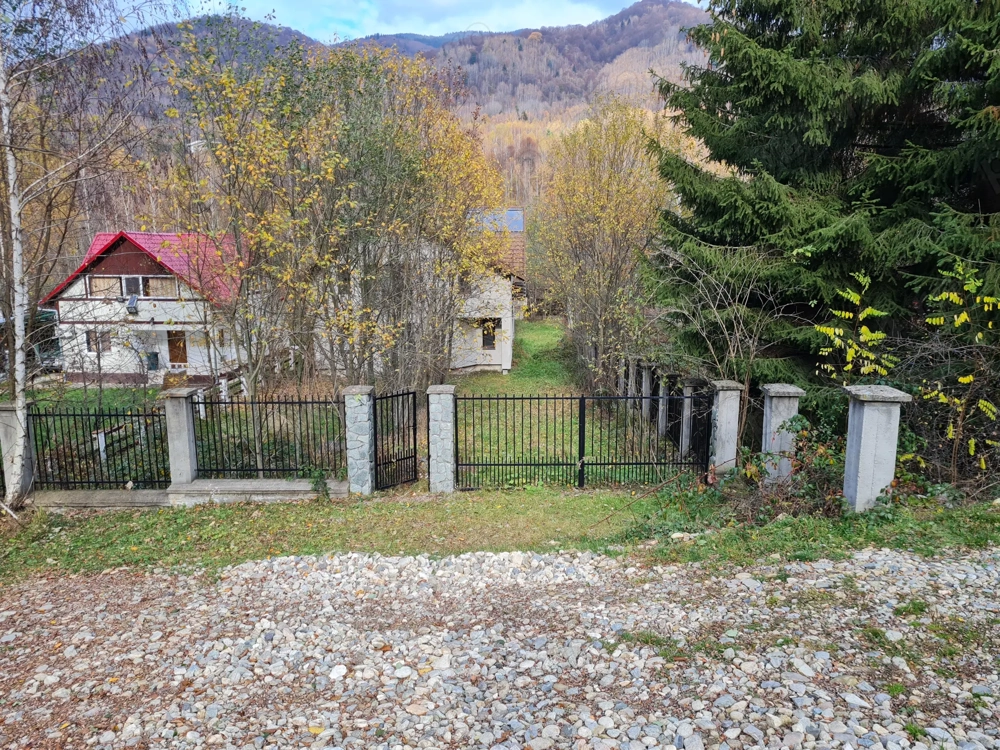 Se vinde VILĂ LA ALB,pretabila pentru inchiriere tip pensiune.