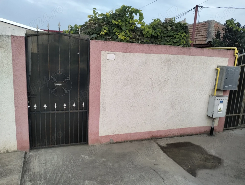 Vand casa batraneasca