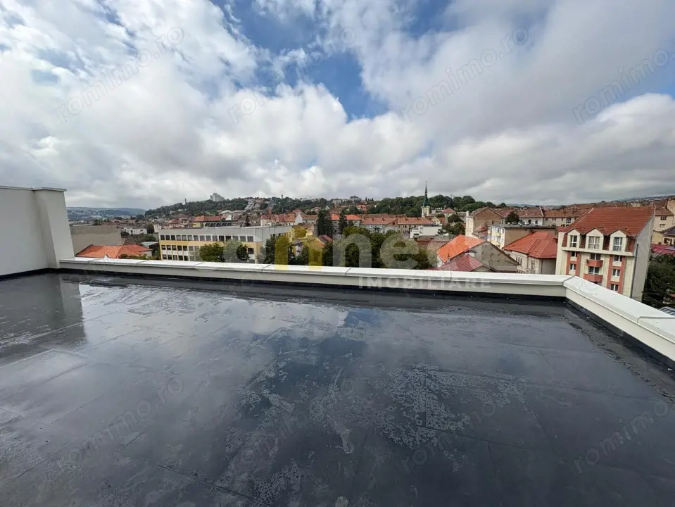 Imobil nou de vanzare | SU 1.600 mp | Semicentral