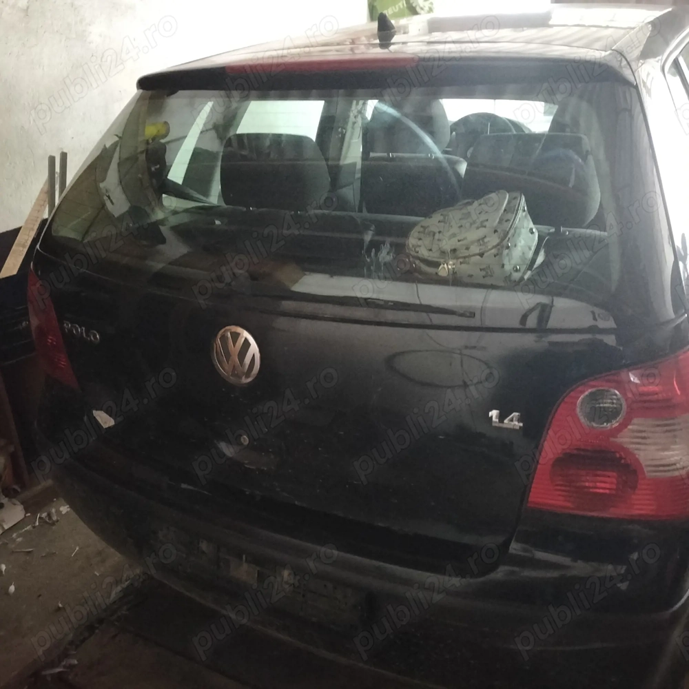 Vând Volkswagen Polo 