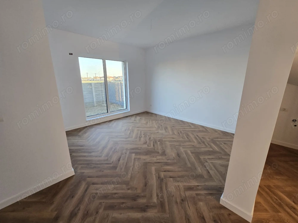 Duplex superb pe parter. Aproape de malul Begai. Compartimentare eficienta.