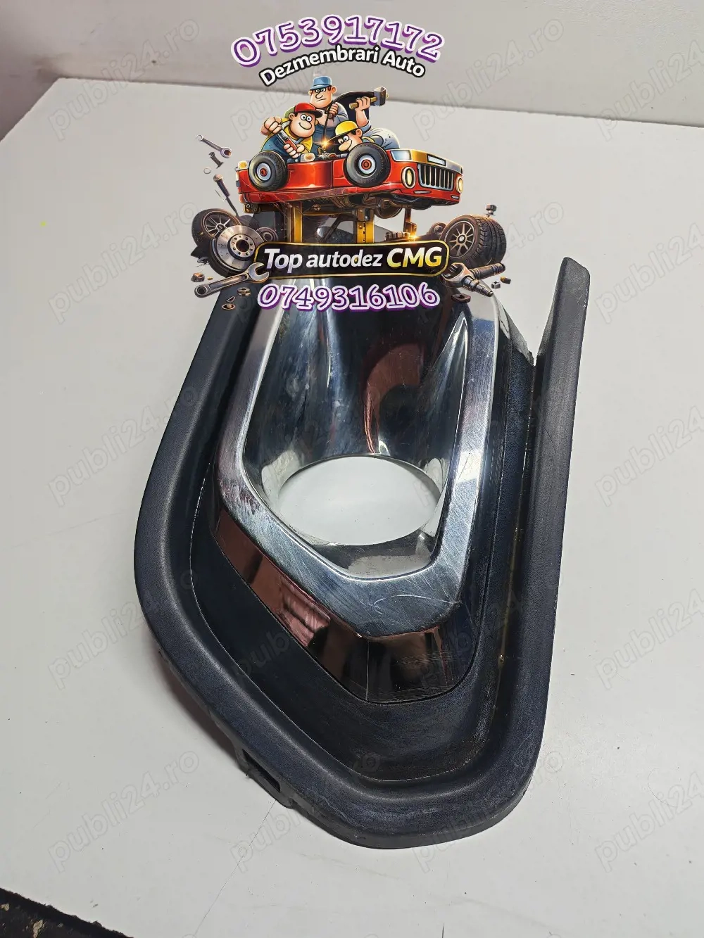 Ornament proiector dreapta Dacia Logan 2 261A20762R Sandero grila proiector ceata