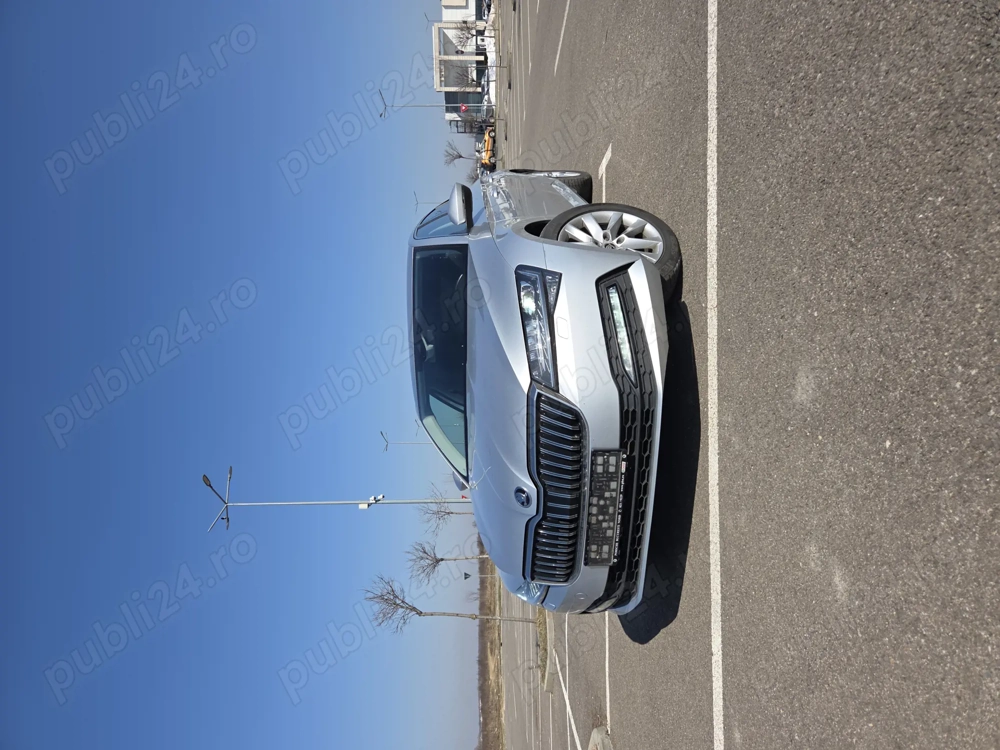 Vând skoda superb 2021