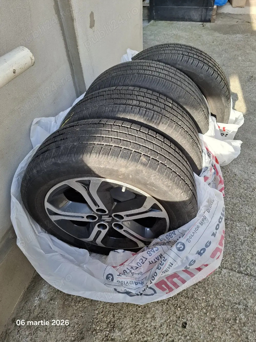 Set roti Suzuki Vitara