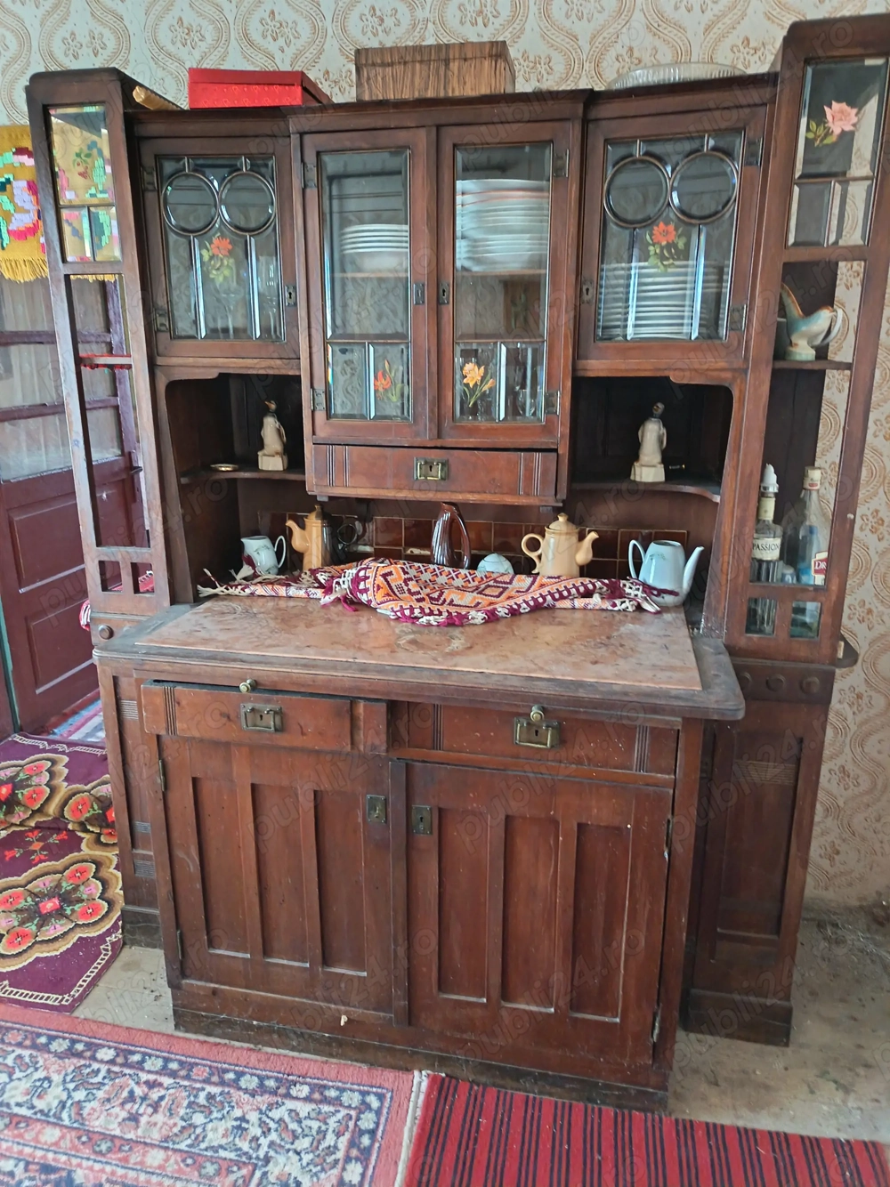 Bufet interbelic ...