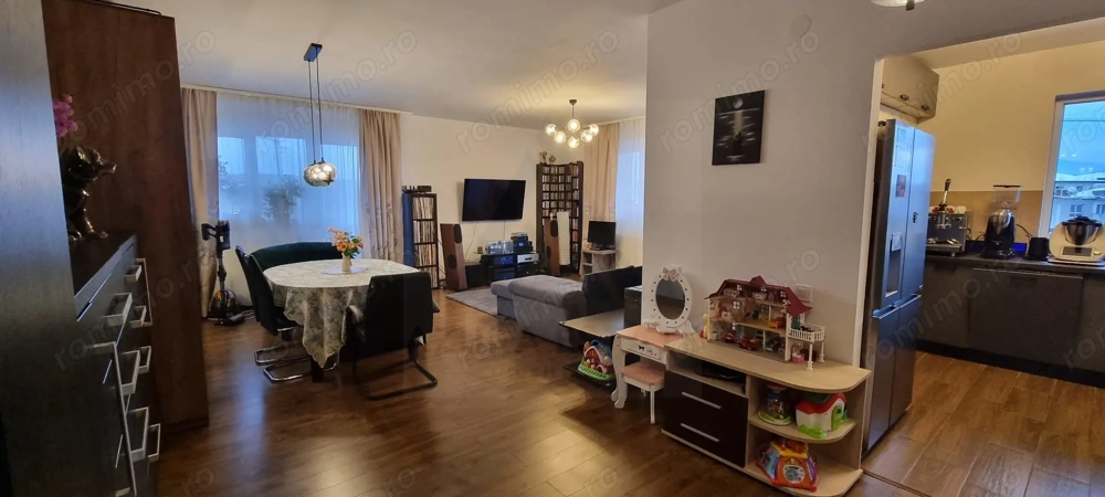 Apartament 3 camere decomandat 93 mp + terasă  zona Piața Rahovei