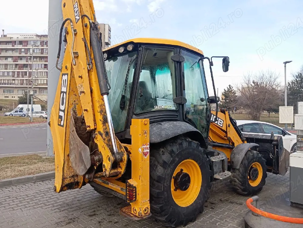 buldoexcavator jcb 3cx