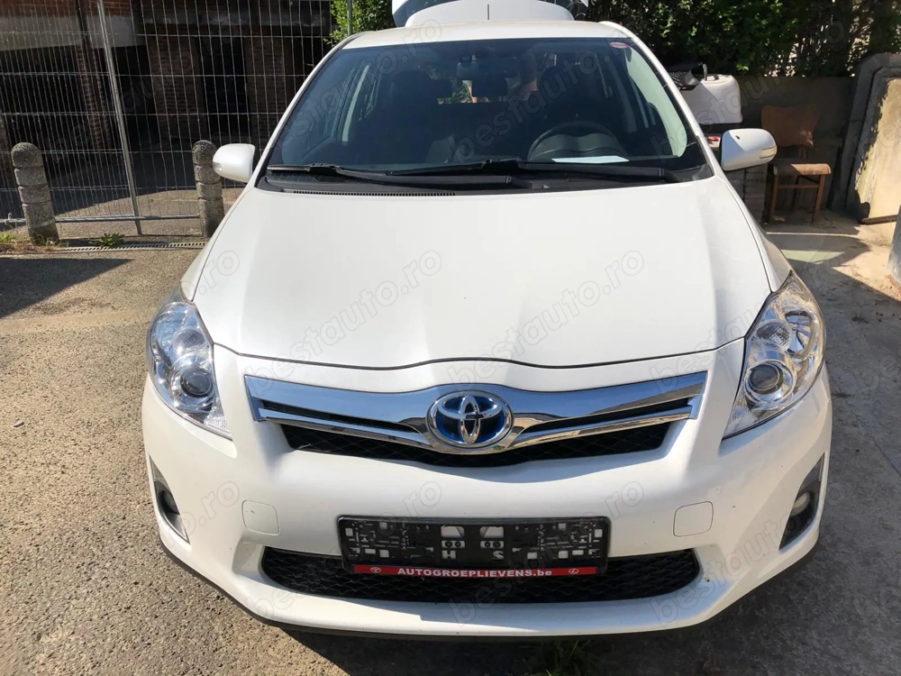 Toyota auris hybride 1.8