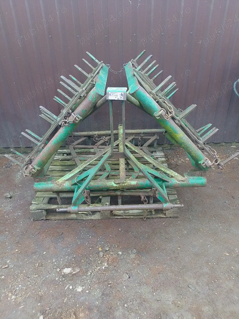 Grapa pliabilă in tiranți 