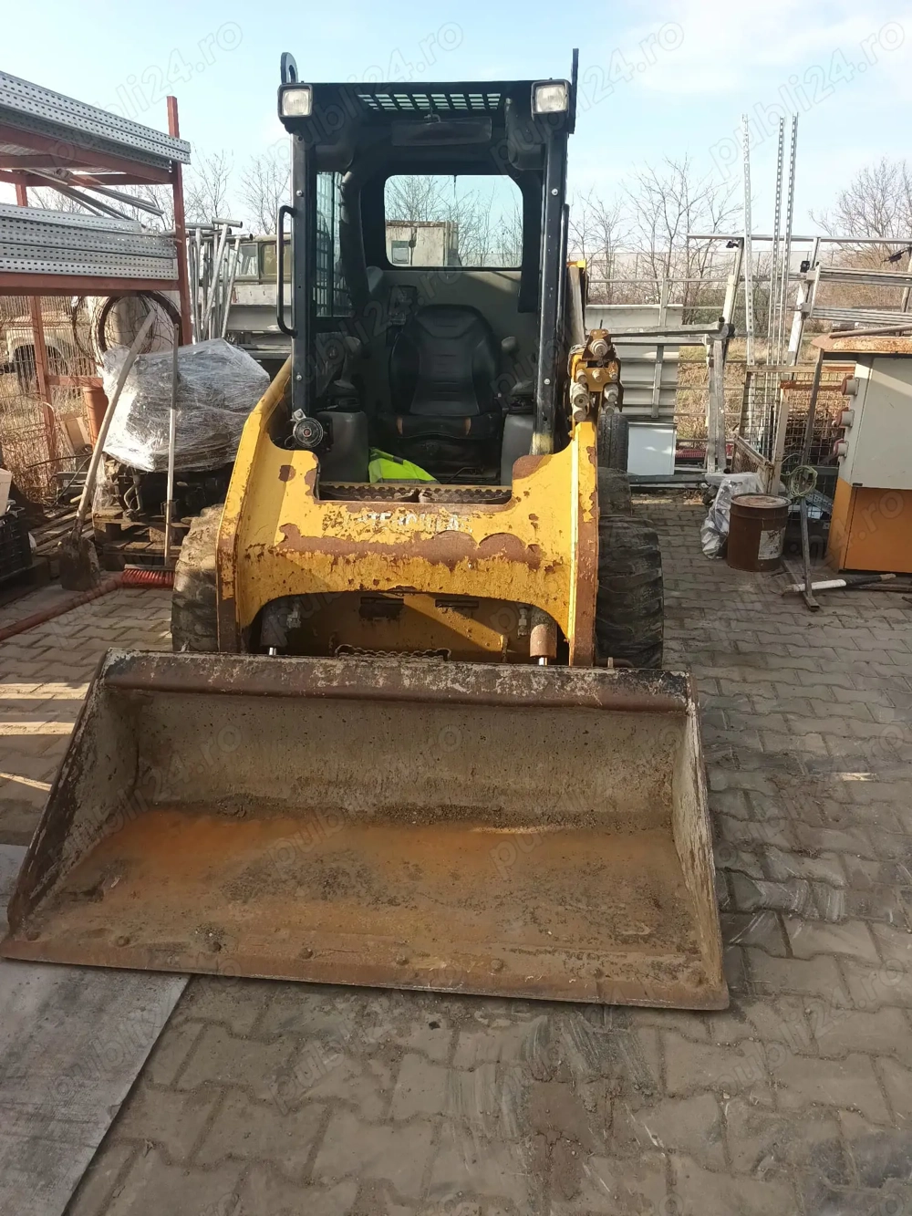 Miniincarcator caterpillar model 226b3 de ocazie 