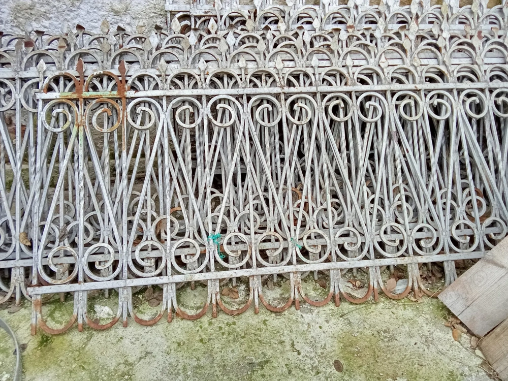 De vânzare gard din FIER FORJAT.