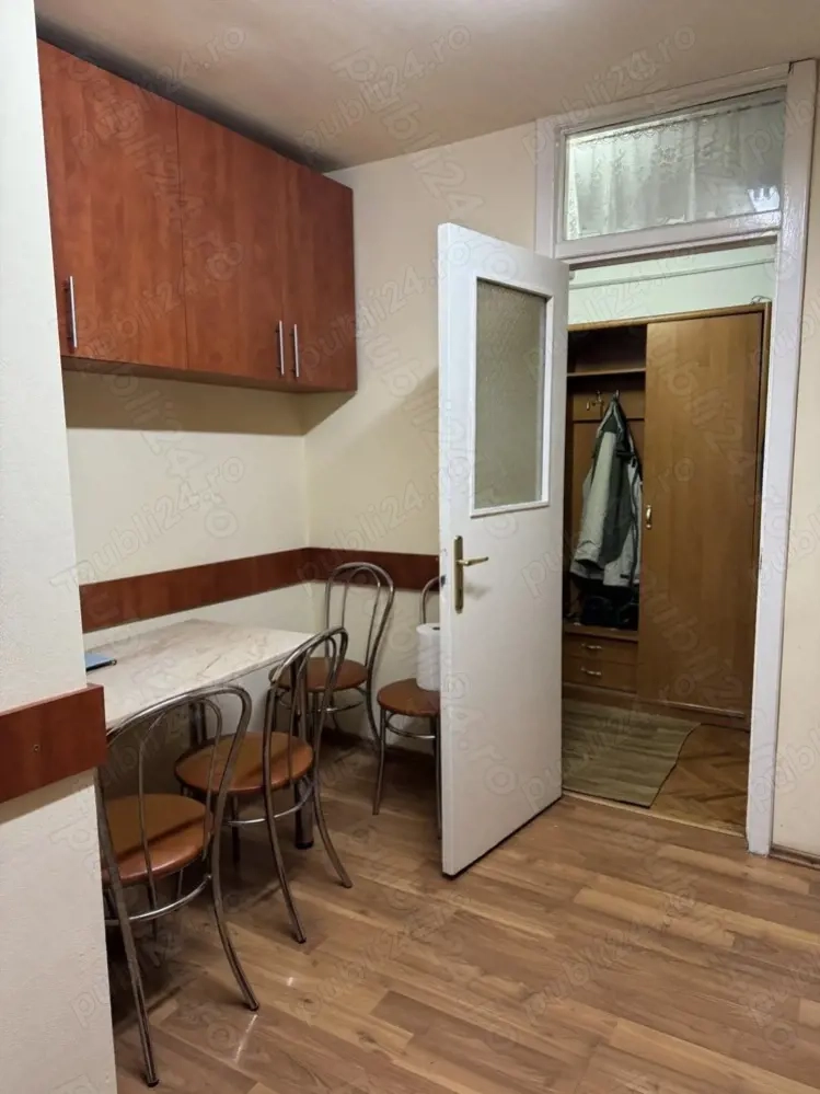 Apartament 3 camere parter  cu balcon decomandat amenajat zona Girocului 