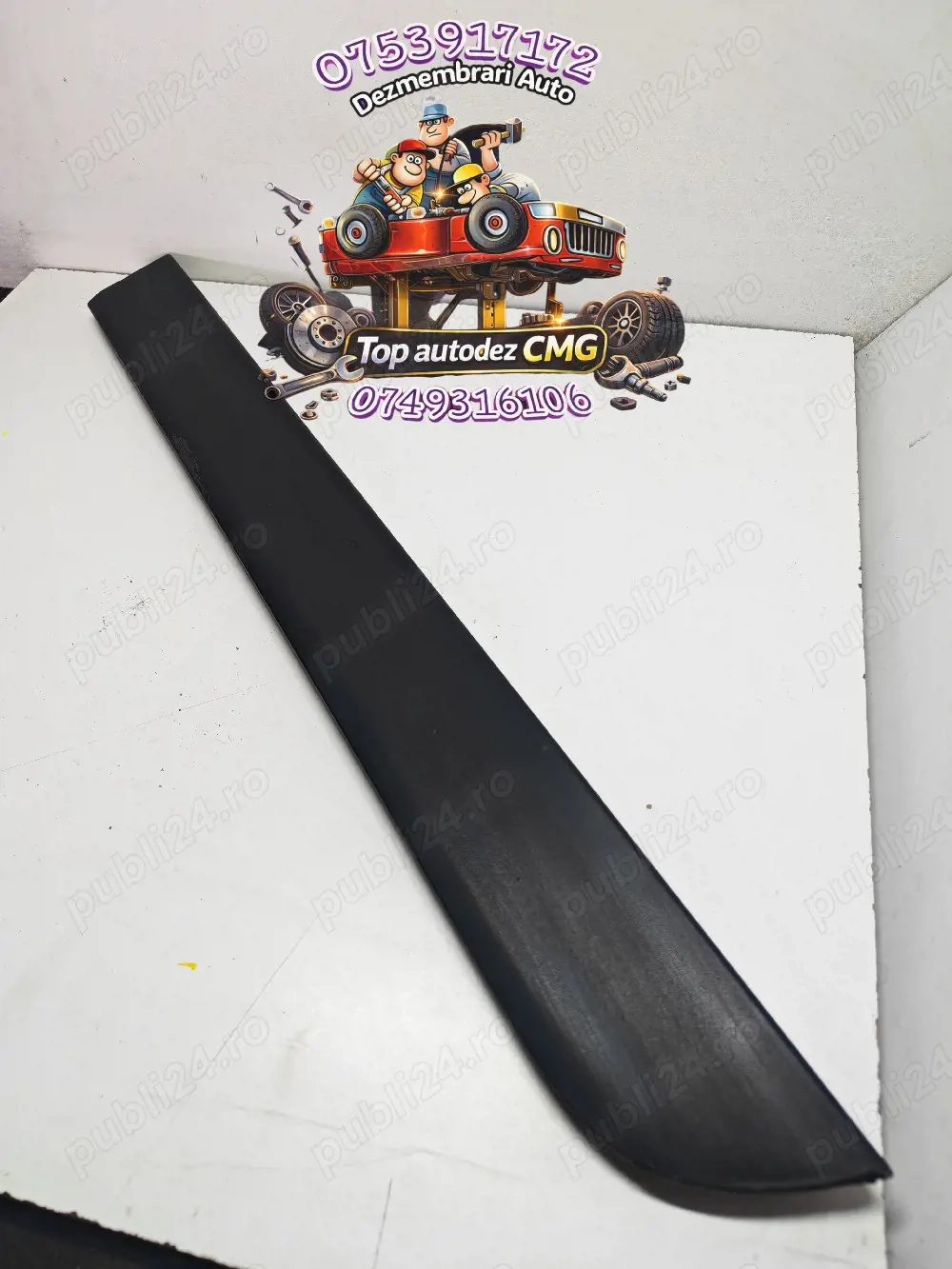 Bandou usa stanga spate Audi A4 B6 8E0853969 ornament inferior usa