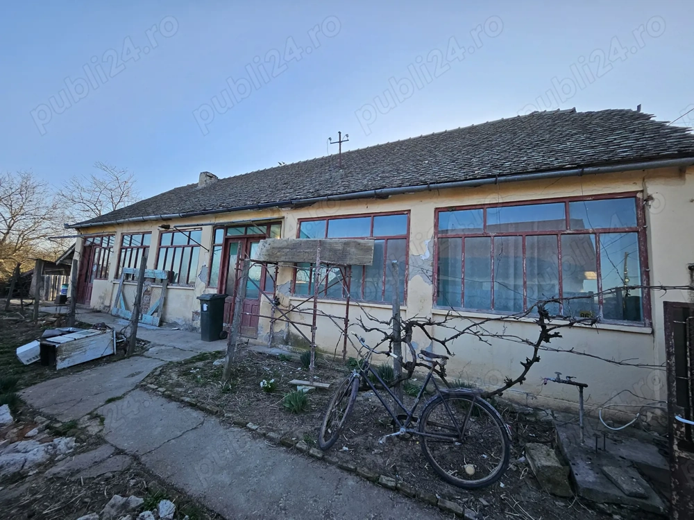 De vanzare casa nemteasca cu teren 1088 mp in comuna Vinga, judetul Arad