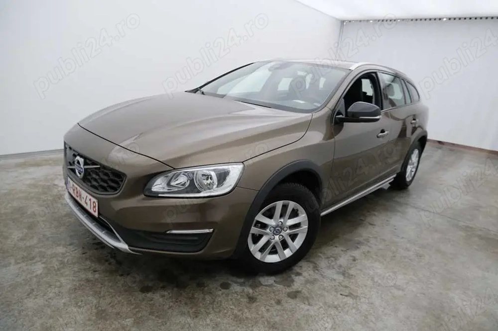 Volvo V60 CC D3 150cp | MY2017 | înmatriculată | fara Adblue | EURO 6