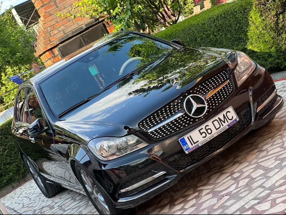Vând Mercedes c250, benzină,motor 1.8, 204 CP, an 2013