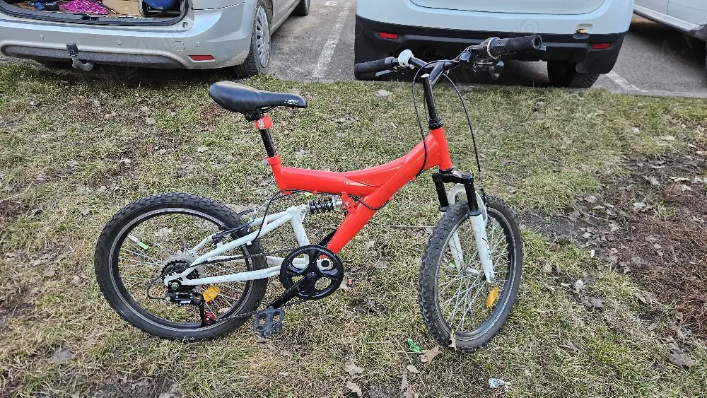 Bicicleta pentru copii intre 6-10 ani cu roti pe 20 inch