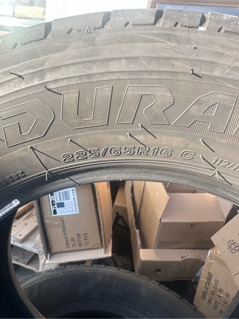 Vand 4 anvelope vara Bridgestone Duravis 225/65 R16 C