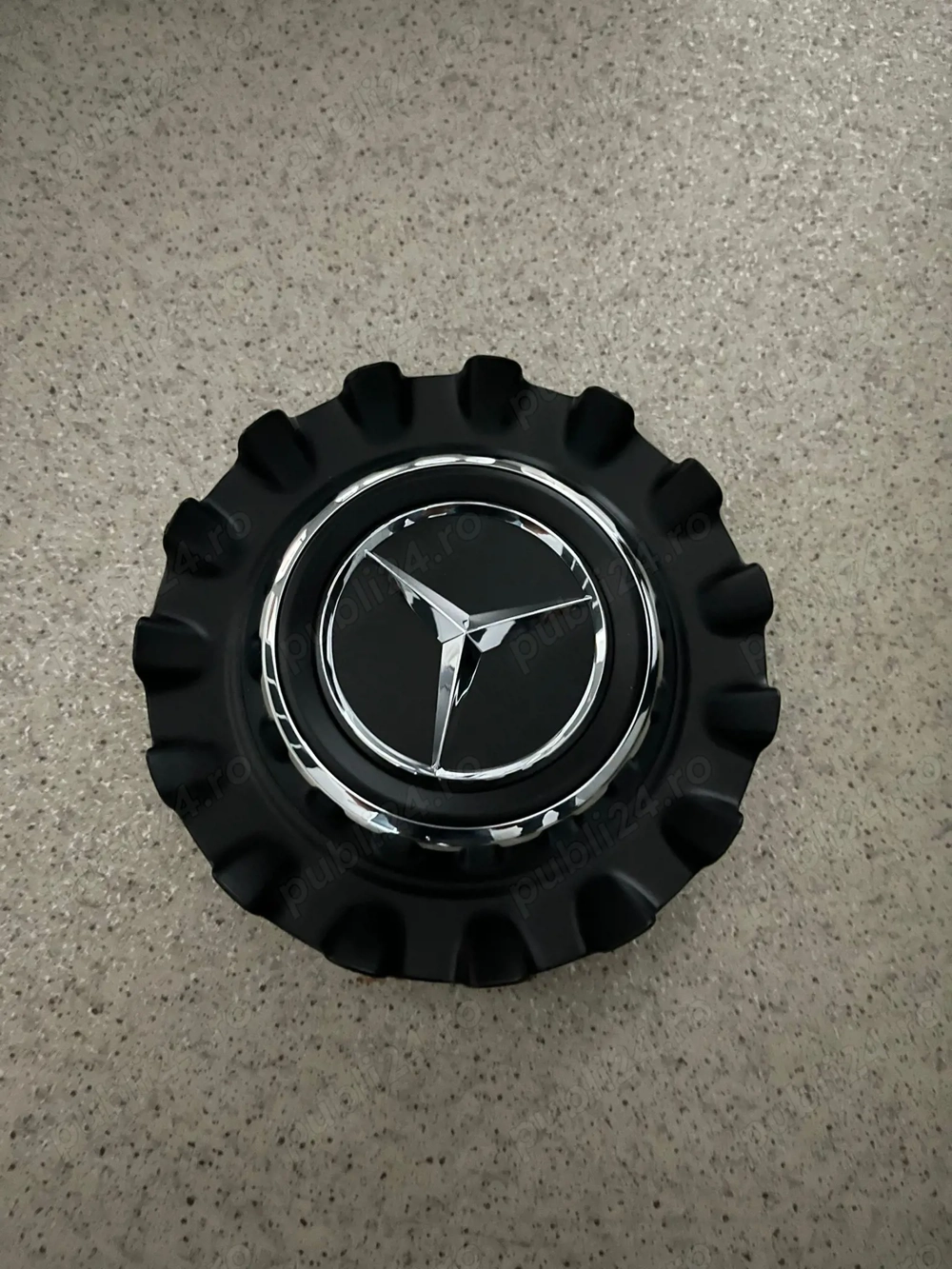 vand 6 capace mercedes benz originale 