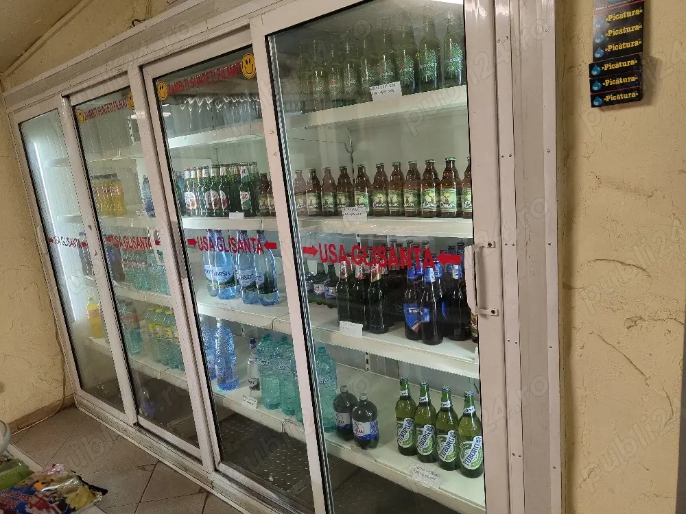 Vitrina frigorifica 4 uși 