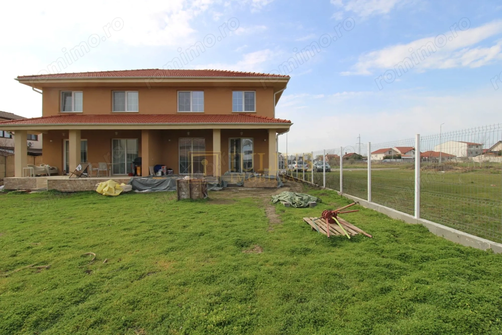Duplex, semi-mobilat (doar bucataria) la prima inchiriere.