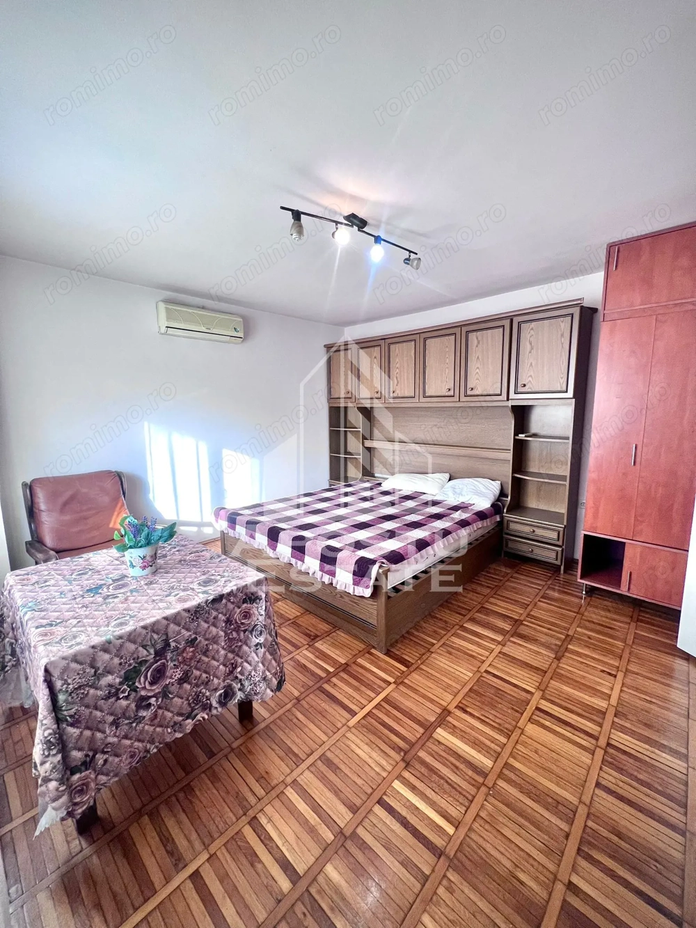 Apartament 1 camera, de inchiriat, la casa , zona Aradului, Timisoara