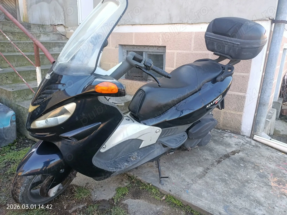 scuter malaguti madison 250 cu acte pentru inmatriculare