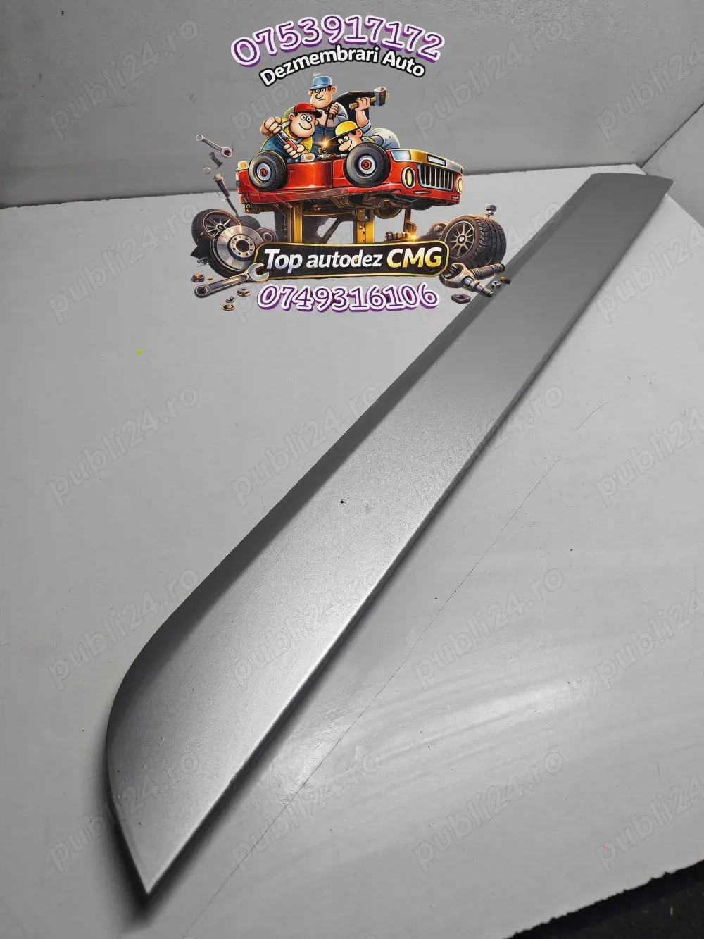 Bandou usa stanga spate Audi A4 B7 gri LY7W ornament inferior usa