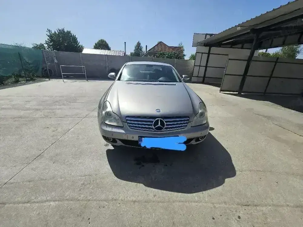 Vand Mercedes Benz CLS 320