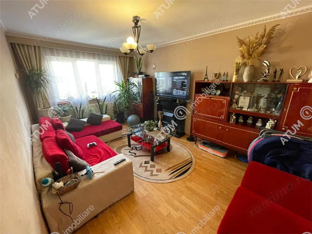 Apartament cu 3 camere decomandate in zona Vasile Aaron Sibiu